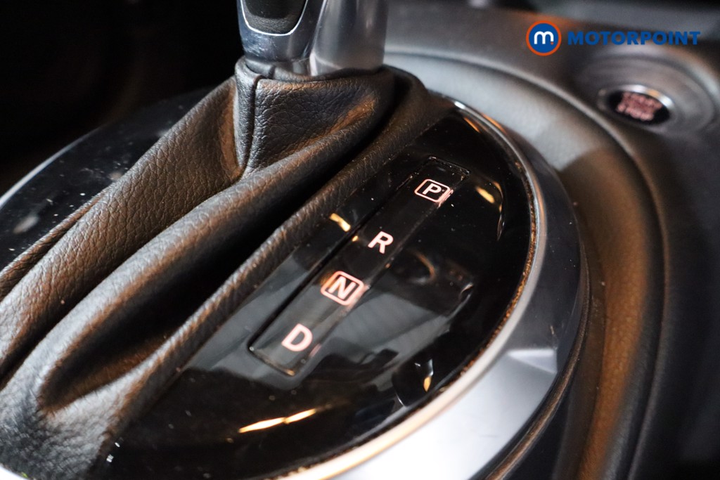 Nissan Juke N-Connecta Automatic Petrol SUV - Stock Number (1642801) - 21st supplementary image