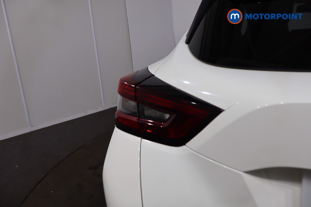 Nissan Juke N-Connecta Automatic Petrol SUV - Stock Number (1642801) - 32nd supplementary image