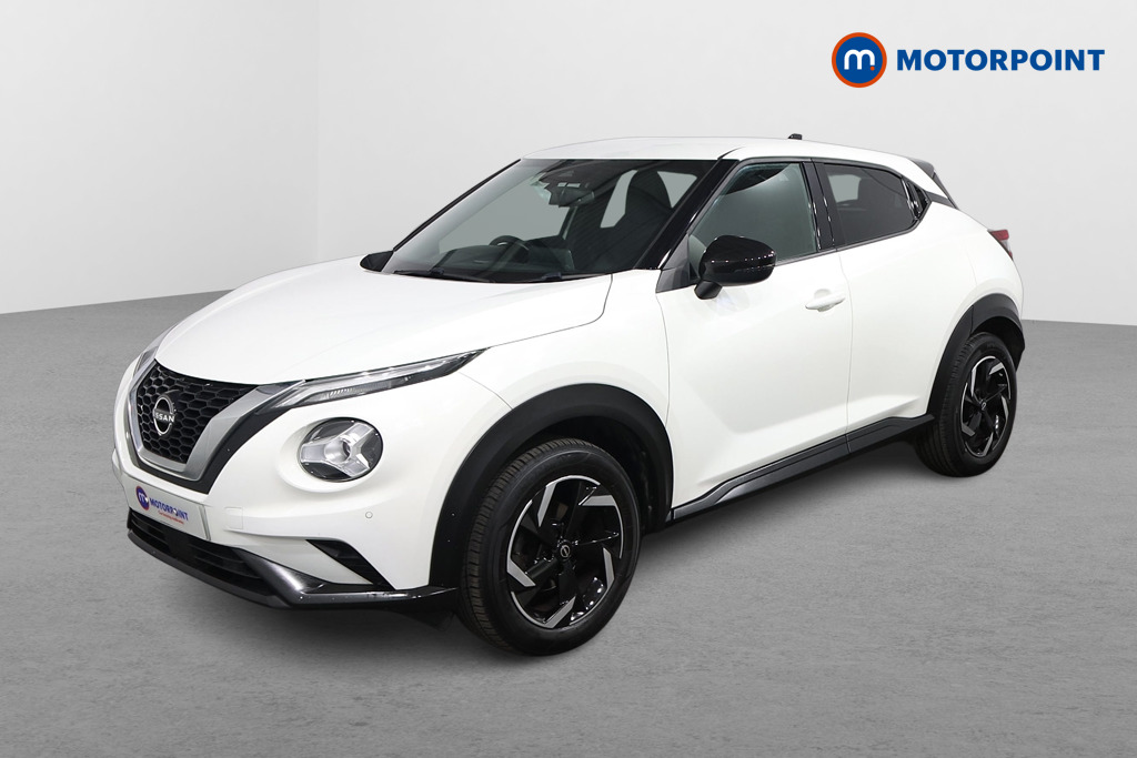 Nissan Juke N-Connecta Automatic Petrol SUV - Stock Number (1642801) - Passenger side front corner