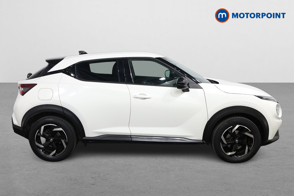 Nissan Juke N-Connecta Automatic Petrol SUV - Stock Number (1642801) - Drivers side