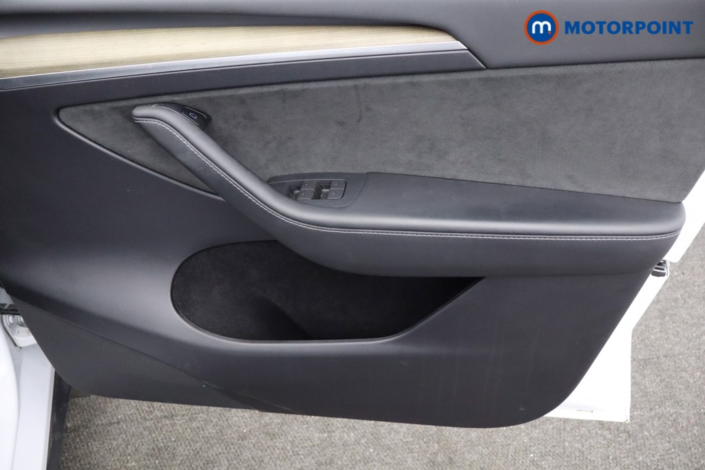 Tesla Model Y Rwd 5Dr Auto Automatic Electric SUV - Stock Number (1643217) - 9th supplementary image