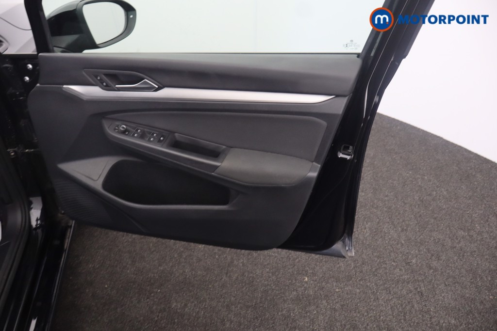Volkswagen Golf Life Automatic Petrol Estate - Stock Number (1643318) - 14th supplementary image