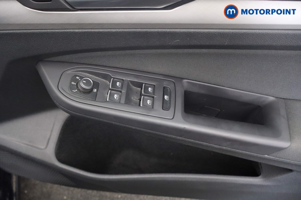 Volkswagen Golf Life Automatic Petrol Estate - Stock Number (1643318) - 16th supplementary image