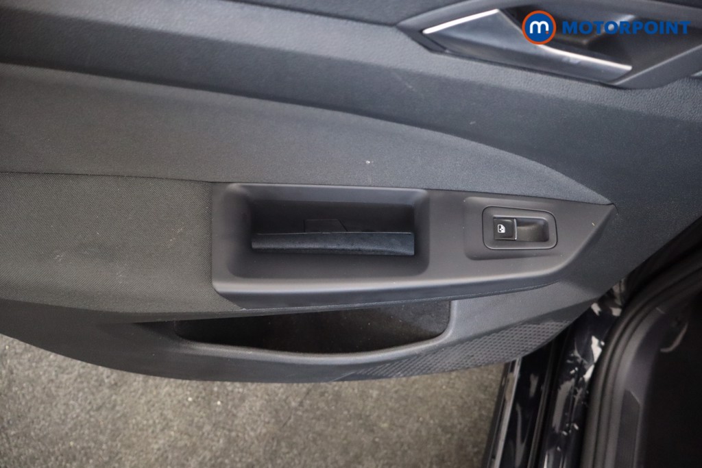 Volkswagen Golf Life Automatic Petrol Estate - Stock Number (1643318) - 26th supplementary image