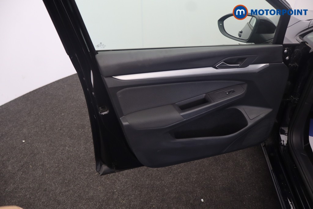 Volkswagen Golf Life Automatic Petrol Estate - Stock Number (1643318) - 28th supplementary image
