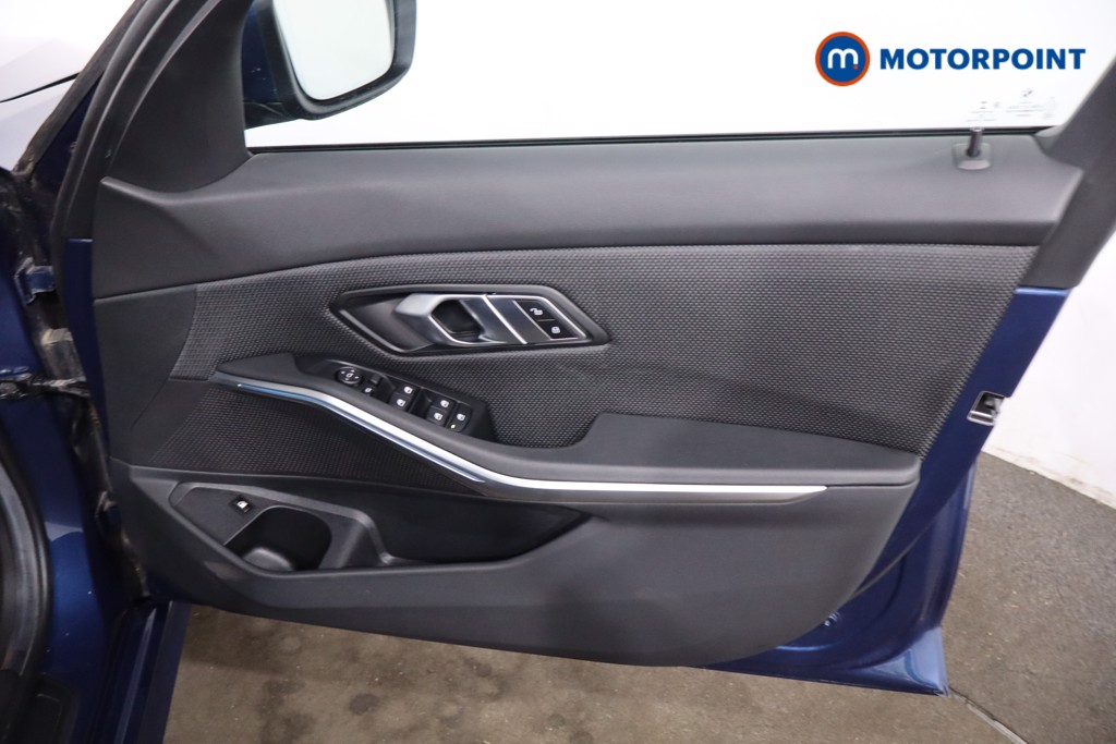BMW 3 Series Se Pro Automatic Petrol Plug-In Hybrid Saloon - Stock Number (1643607) - 23rd supplementary image