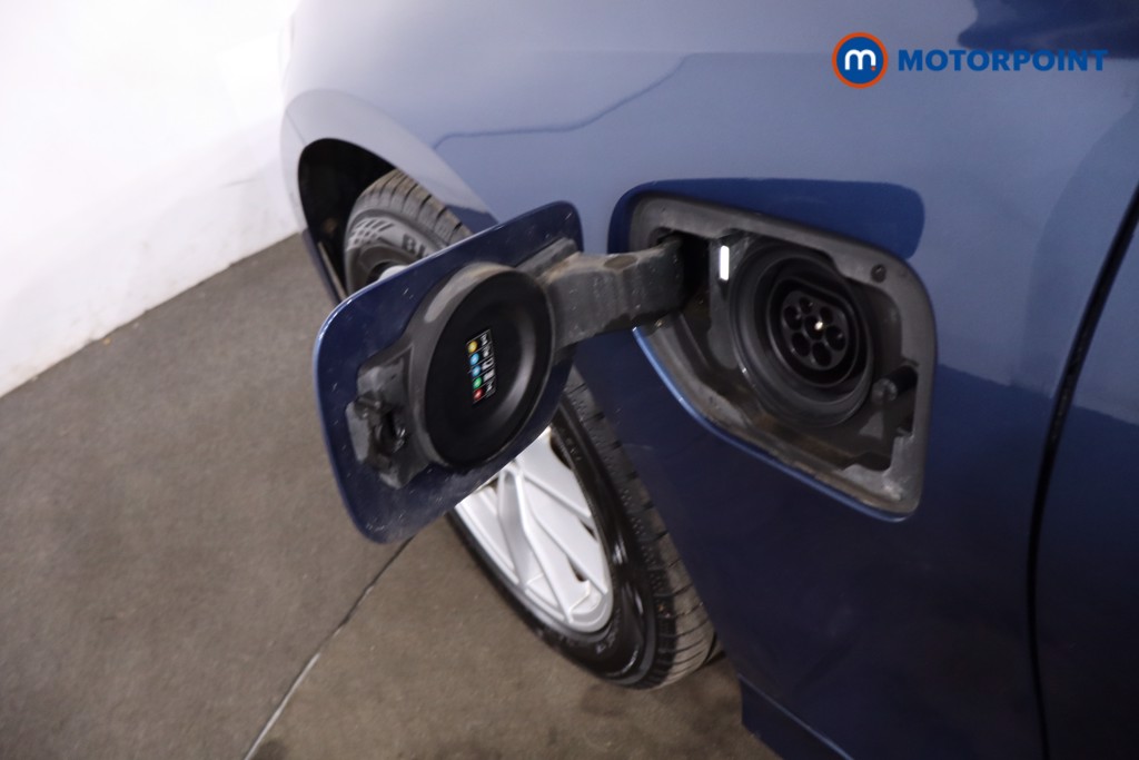 BMW 3 Series Se Pro Automatic Petrol Plug-In Hybrid Saloon - Stock Number (1643607) - 32nd supplementary image