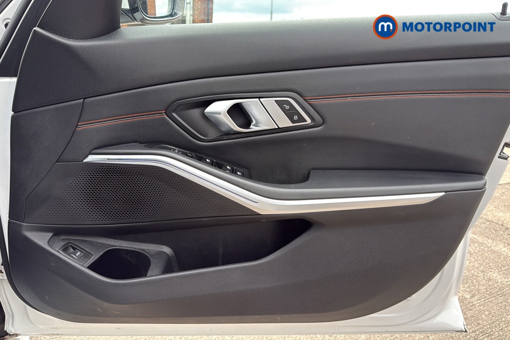 BMW 3 Series Sport Automatic Petrol Estate - Stock Number (1643611) - 18th supplementary image