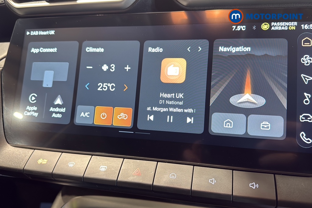 Mg Motor Uk ZS Trophy Automatic Petrol-Electric Hybrid SUV - Stock Number (1644215) - 8th supplementary image