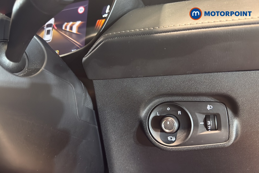 Mg Motor Uk ZS Trophy Automatic Petrol-Electric Hybrid SUV - Stock Number (1644215) - 11th supplementary image
