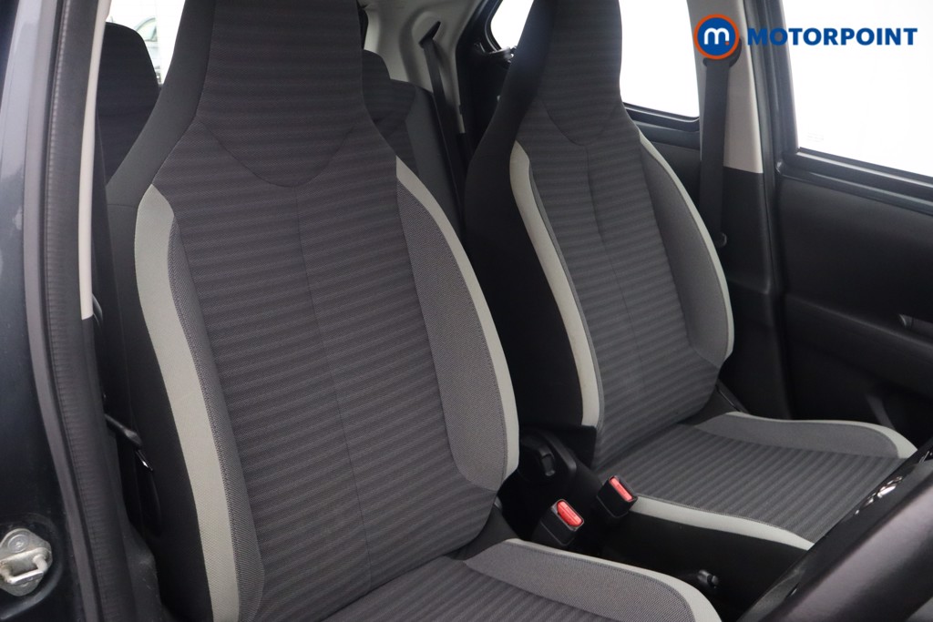 Toyota Aygo X-Play Manual Petrol Hatchback - Stock Number (1633913) - 5th supplementary image