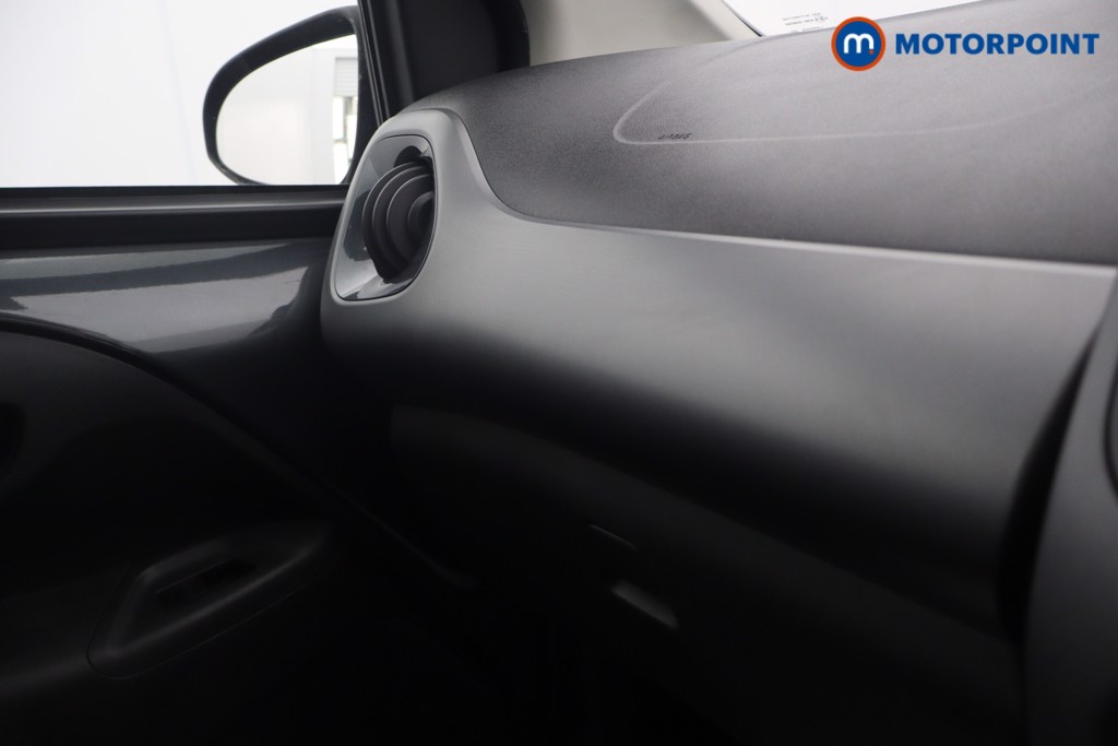 Toyota Aygo X-Play Manual Petrol Hatchback - Stock Number (1633913) - 11th supplementary image