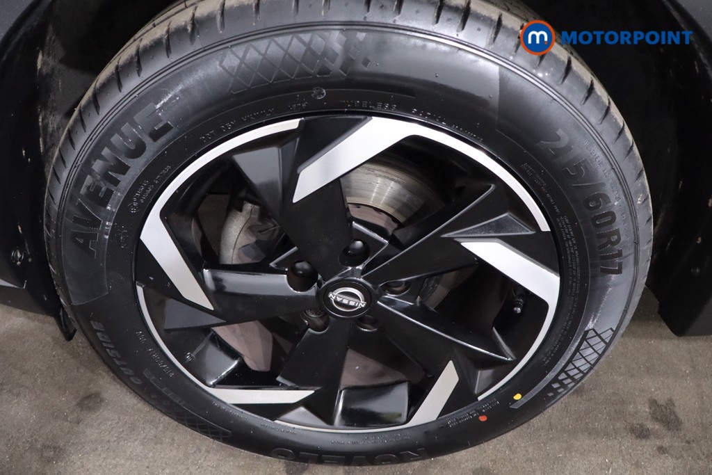 Nissan Juke N-Connecta Manual Petrol SUV - Stock Number (1635823) - 11th supplementary image