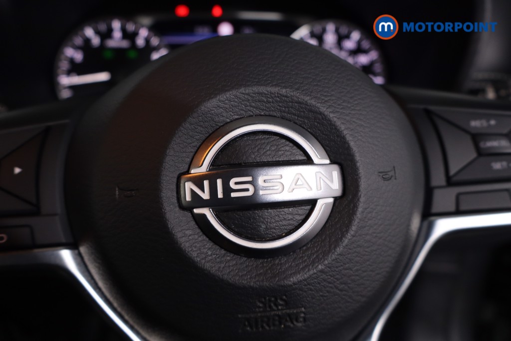 Nissan Juke N-Connecta Manual Petrol SUV - Stock Number (1635823) - 13th supplementary image