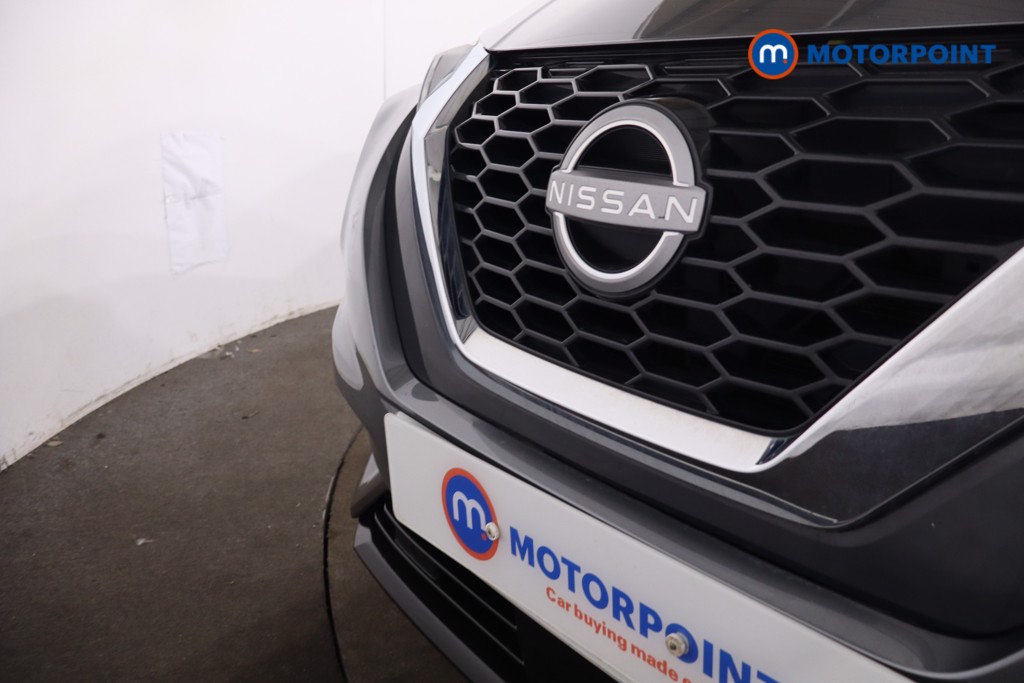 Nissan Juke N-Connecta Manual Petrol SUV - Stock Number (1635823) - 27th supplementary image