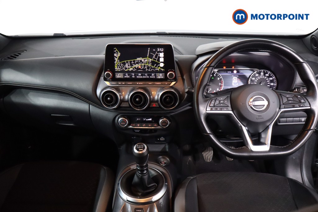 Nissan Juke N-Connecta Manual Petrol SUV - Stock Number (1635823) - 1st supplementary image