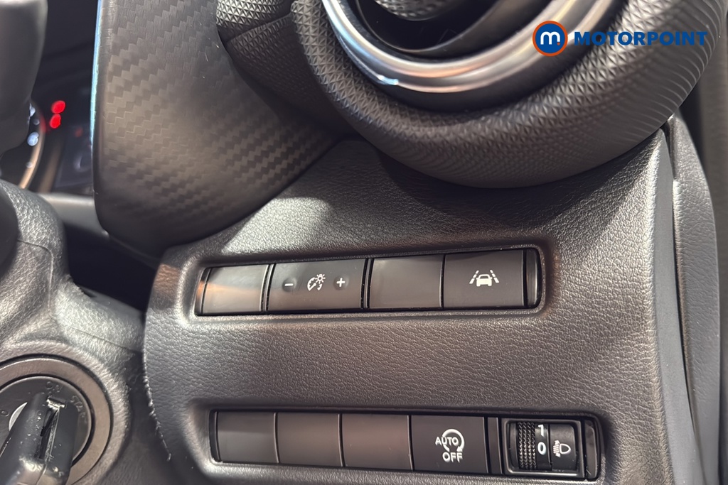Nissan Juke Acenta Automatic Petrol SUV - Stock Number (1639434) - 11th supplementary image