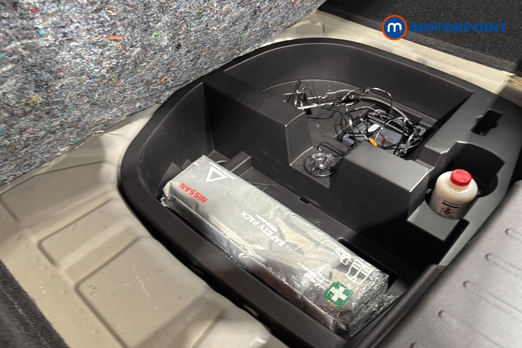 Nissan Juke Acenta Automatic Petrol SUV - Stock Number (1639434) - 33rd supplementary image