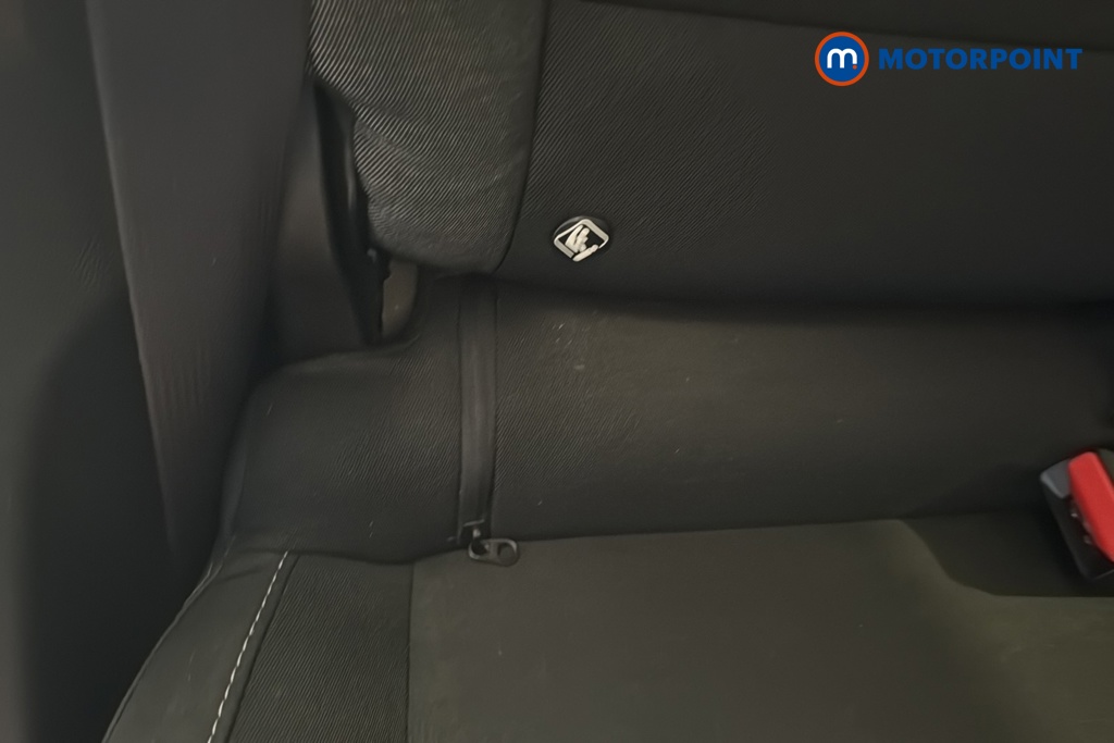 Renault Captur Iconic Automatic Petrol SUV - Stock Number (1640327) - 27th supplementary image