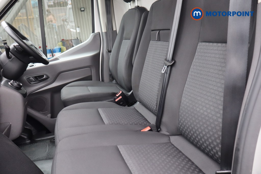 Ford Transit Limited Automatic Diesel Medium Roof Van - Stock Number (1640330) - 2nd supplementary image