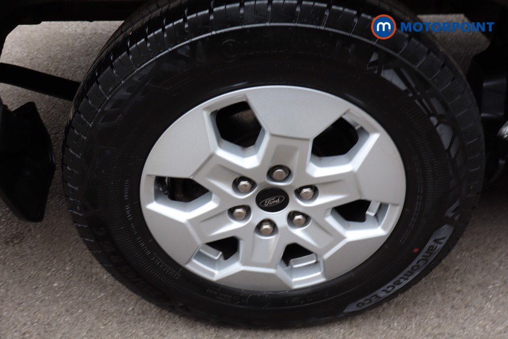 Ford Transit Limited Automatic Diesel Medium Roof Van - Stock Number (1640330) - 7th supplementary image