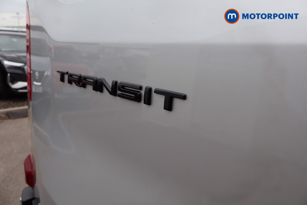 Ford Transit Limited Automatic Diesel Medium Roof Van - Stock Number (1640330) - 30th supplementary image