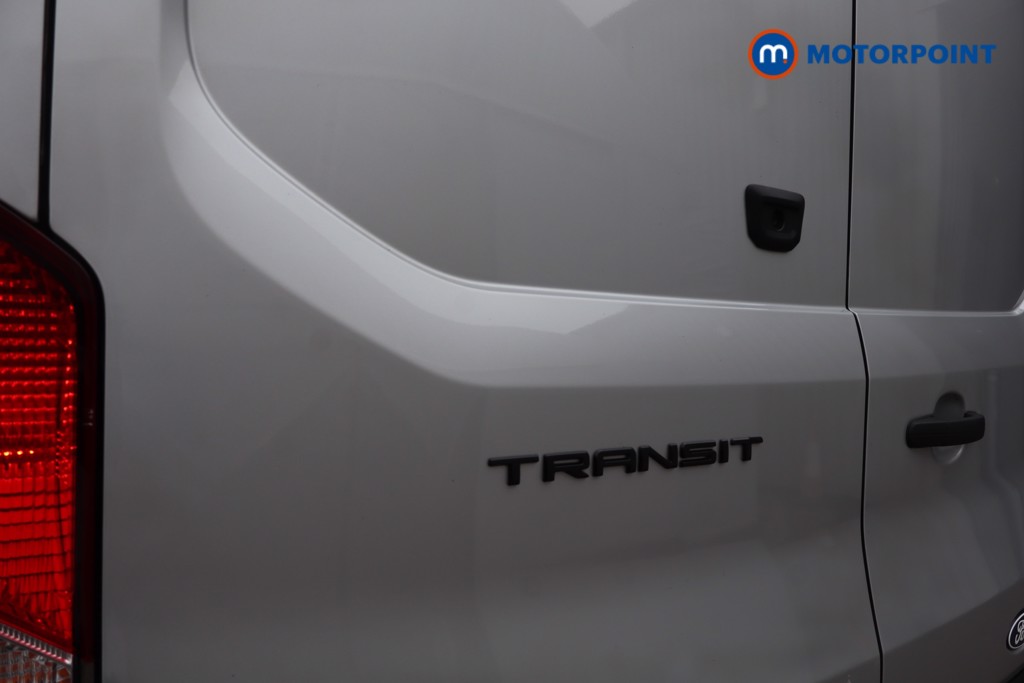 Ford Transit Limited Automatic Diesel Medium Roof Van - Stock Number (1640330) - 31st supplementary image
