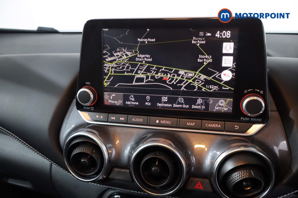 Nissan Juke N-Connecta Manual Petrol SUV - Stock Number (1642487) - 2nd supplementary image