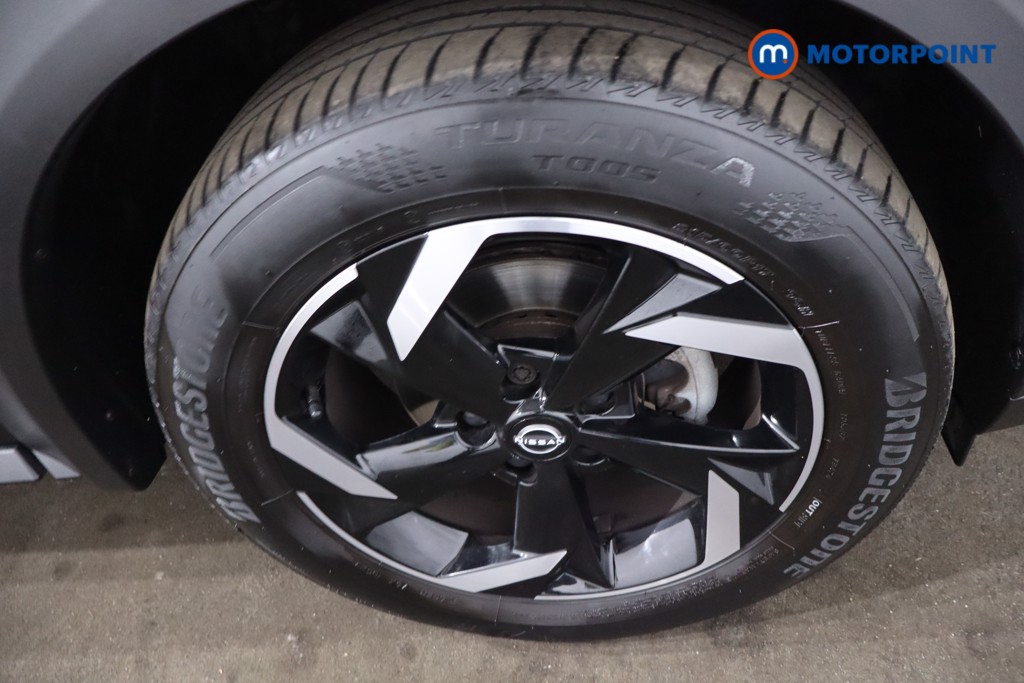 Nissan Juke N-Connecta Manual Petrol SUV - Stock Number (1642487) - 10th supplementary image