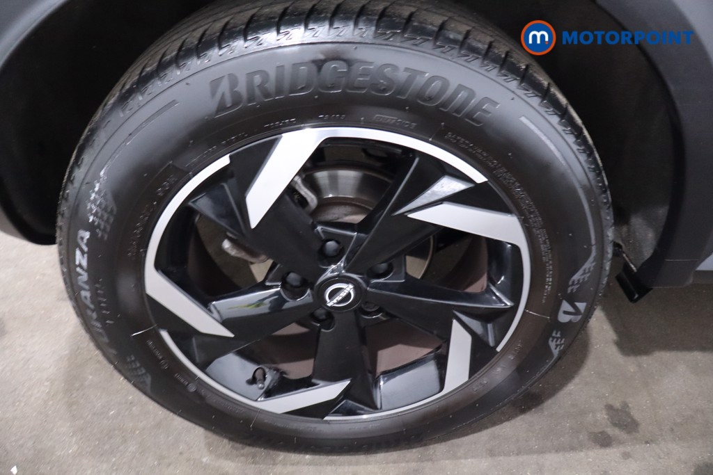 Nissan Juke N-Connecta Manual Petrol SUV - Stock Number (1642487) - 11th supplementary image