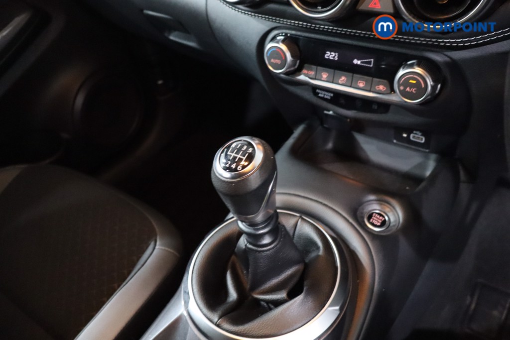 Nissan Juke N-Connecta Manual Petrol SUV - Stock Number (1642487) - 18th supplementary image