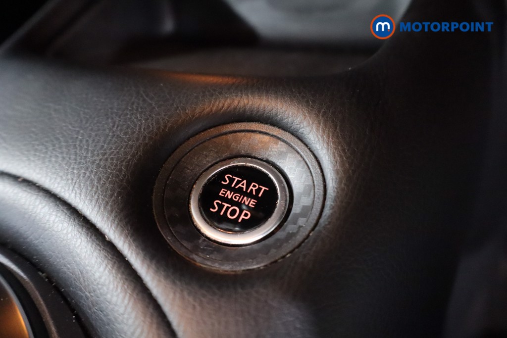 Nissan Juke N-Connecta Manual Petrol SUV - Stock Number (1642487) - 19th supplementary image