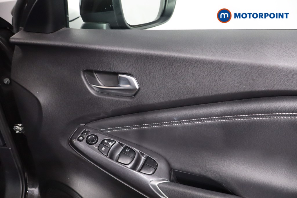 Nissan Juke N-Connecta Manual Petrol SUV - Stock Number (1642487) - 22nd supplementary image