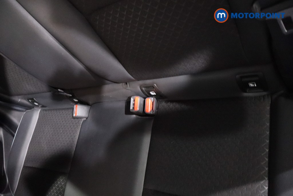 Nissan Juke N-Connecta Manual Petrol SUV - Stock Number (1642487) - 23rd supplementary image