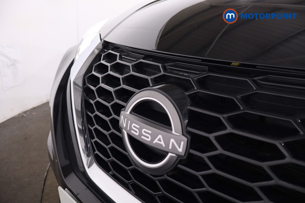 Nissan Juke N-Connecta Manual Petrol SUV - Stock Number (1642487) - 26th supplementary image