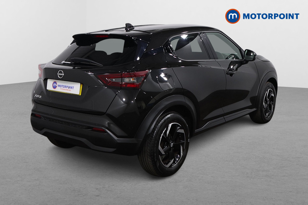 Nissan Juke N-Connecta Manual Petrol SUV - Stock Number (1642487) - Drivers side rear corner