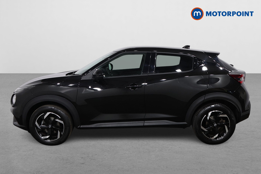 Nissan Juke N-Connecta Manual Petrol SUV - Stock Number (1642487) - Passenger side