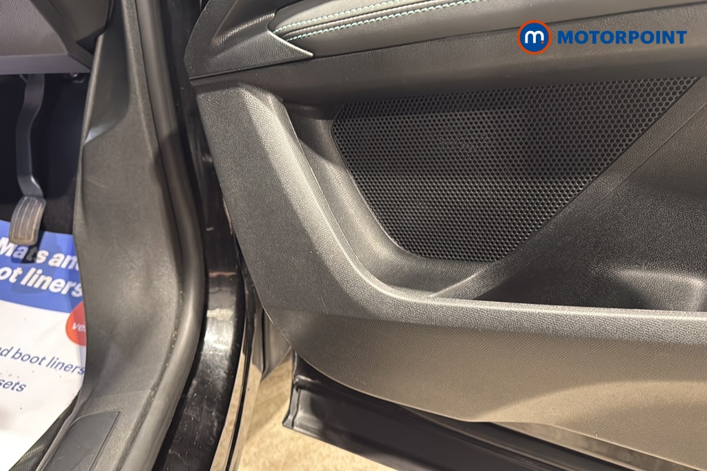 Peugeot 3008 Allure Premium Manual Diesel SUV - Stock Number (1644316) - 21st supplementary image