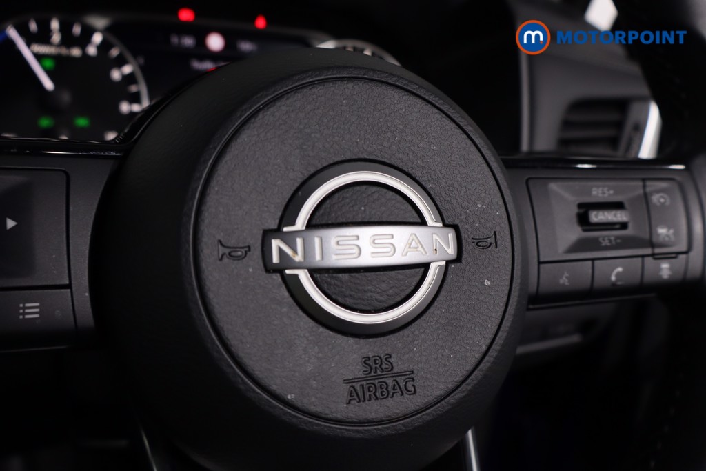 Nissan Qashqai Acenta Premium Automatic Petrol-Electric Hybrid SUV - Stock Number (1644338) - 13th supplementary image