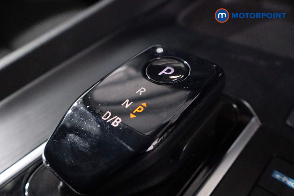 Nissan Qashqai Acenta Premium Automatic Petrol-Electric Hybrid SUV - Stock Number (1644338) - 17th supplementary image