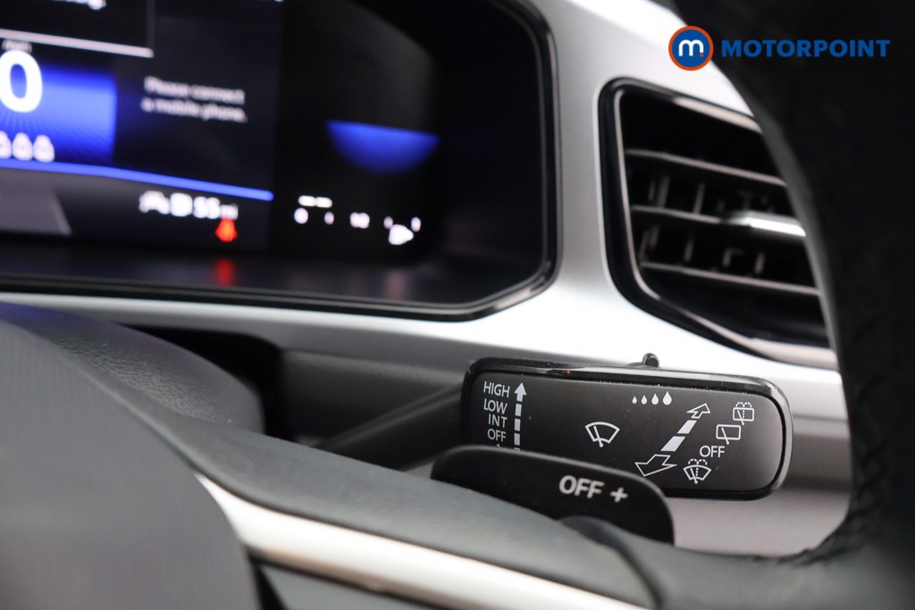 Volkswagen T-Roc Life Automatic Petrol SUV - Stock Number (1633480) - 6th supplementary image