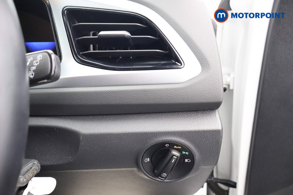 Volkswagen T-Roc Life Automatic Petrol SUV - Stock Number (1633480) - 7th supplementary image