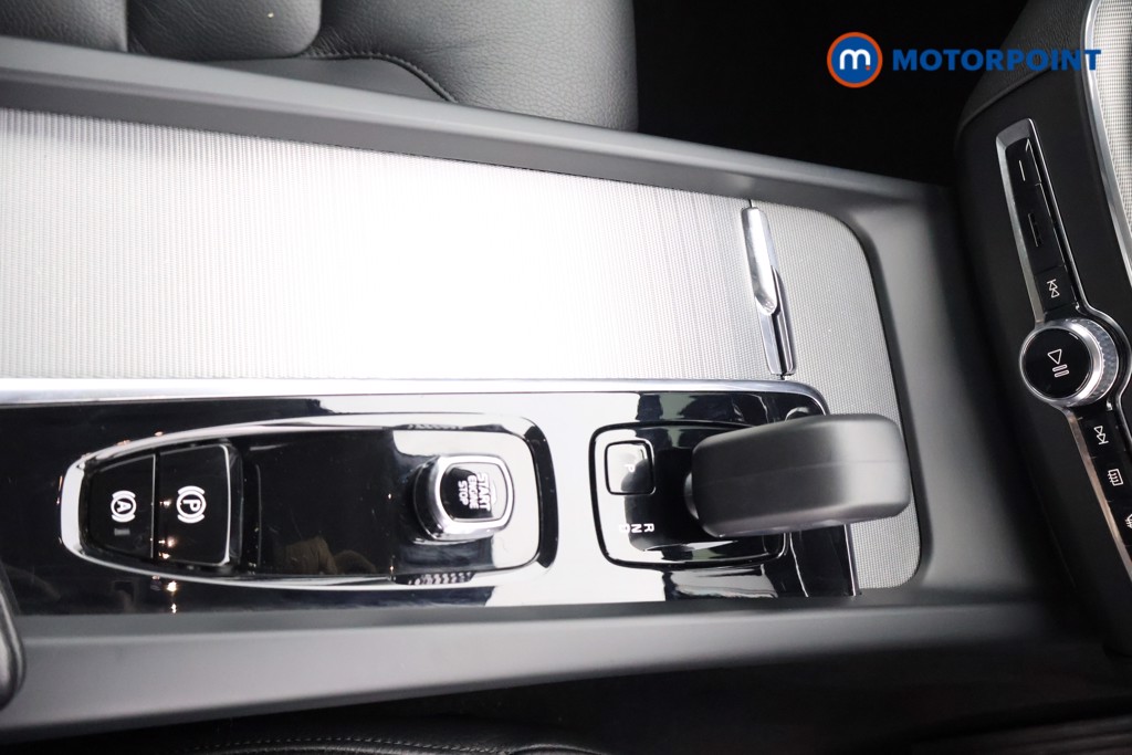Volvo Xc60 Core Automatic Petrol SUV - Stock Number (1635119) - 8th supplementary image