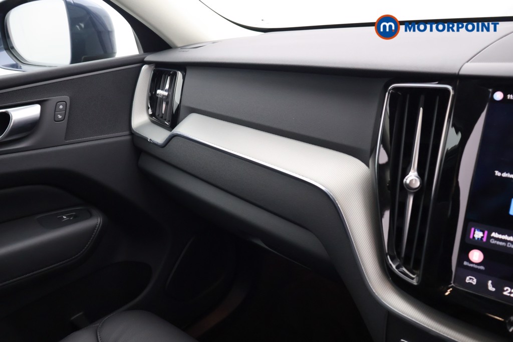 Volvo Xc60 Core Automatic Petrol SUV - Stock Number (1635221) - 9th supplementary image