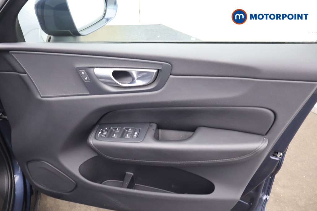 Volvo Xc60 Core Automatic Petrol SUV - Stock Number (1635221) - 11th supplementary image