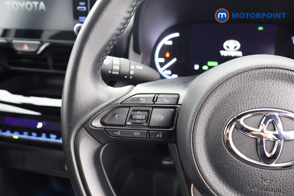 Toyota Yaris Cross Design Automatic Petrol-Electric Hybrid Estate - Stock Number (1635850) - 2nd supplementary image