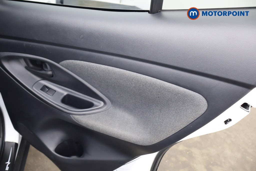 Toyota Yaris Cross Design Automatic Petrol-Electric Hybrid Estate - Stock Number (1635850) - 16th supplementary image
