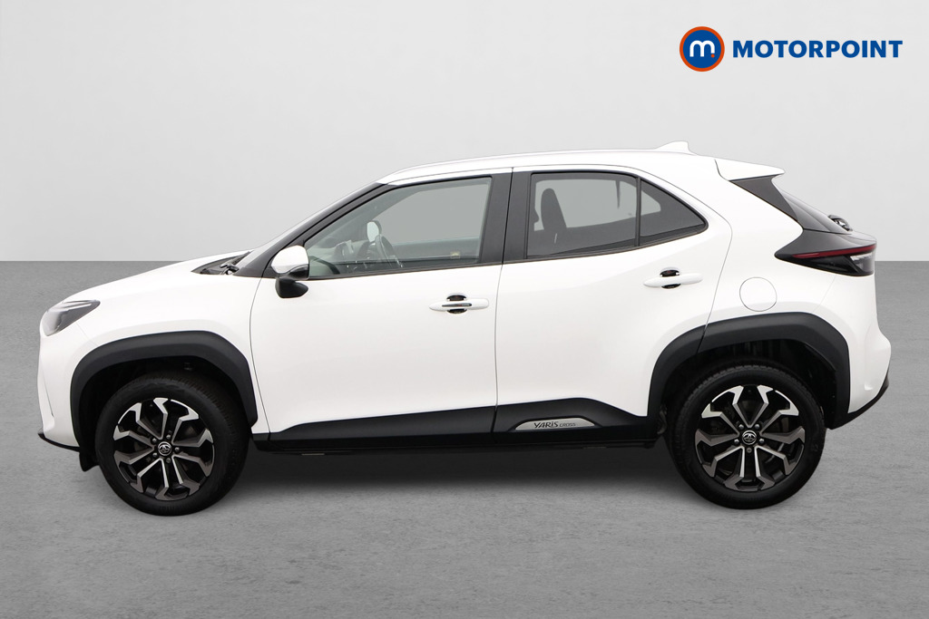 Toyota Yaris Cross Design Automatic Petrol-Electric Hybrid Estate - Stock Number (1635850) - Passenger side