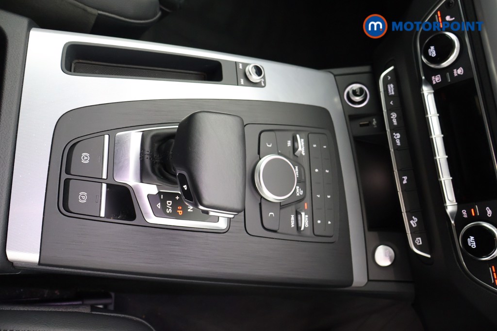 Audi Q5 Sport Automatic Petrol SUV - Stock Number (1637607) - 9th supplementary image