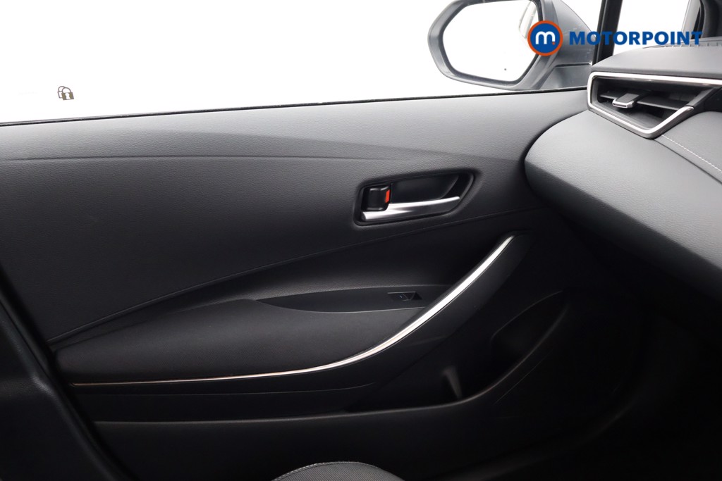 Toyota Corolla Icon Tech Automatic Petrol-Electric Hybrid Hatchback - Stock Number (1642150) - 10th supplementary image